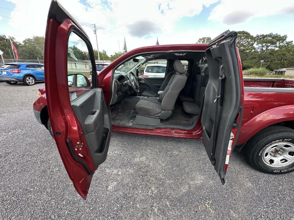 2017 Nissan Frontier Image 5