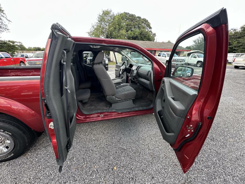 2017 Nissan Frontier Image 6