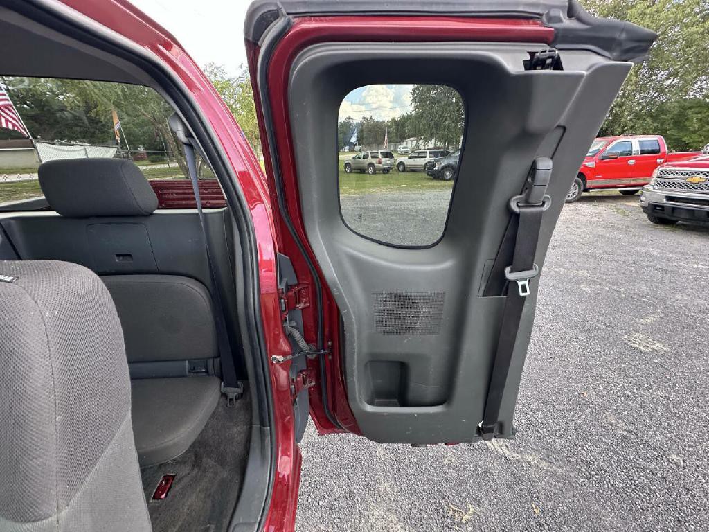 2017 Nissan Frontier Image 8