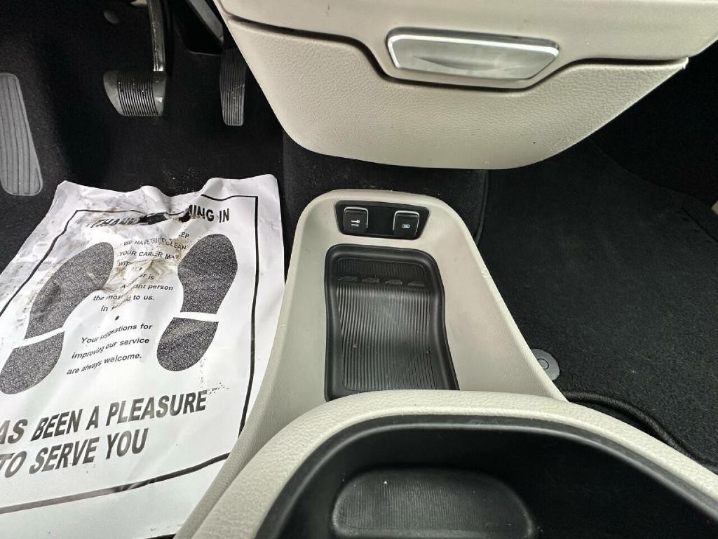 2017 Chrysler Pacifica Image 22