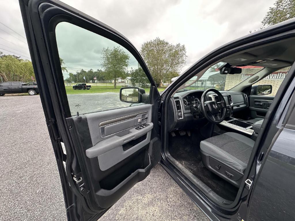 2014 RAM 1500 Image 43