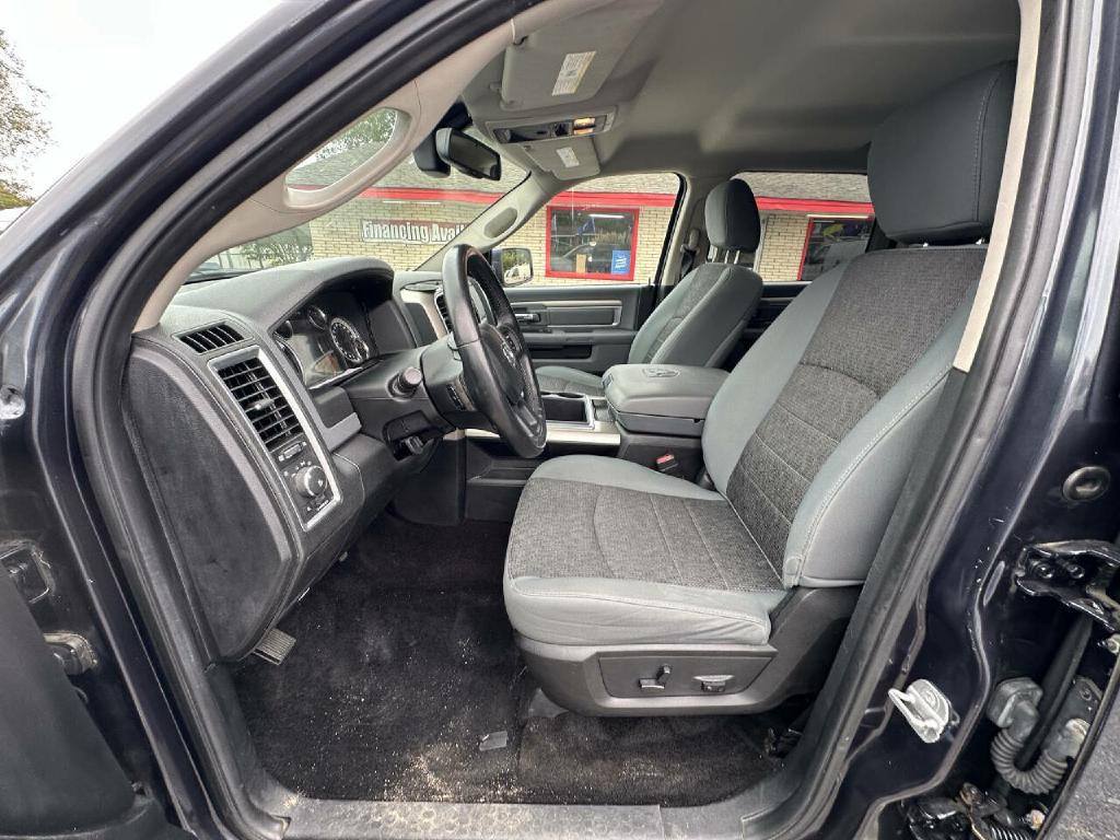 2014 RAM 1500 Image 44