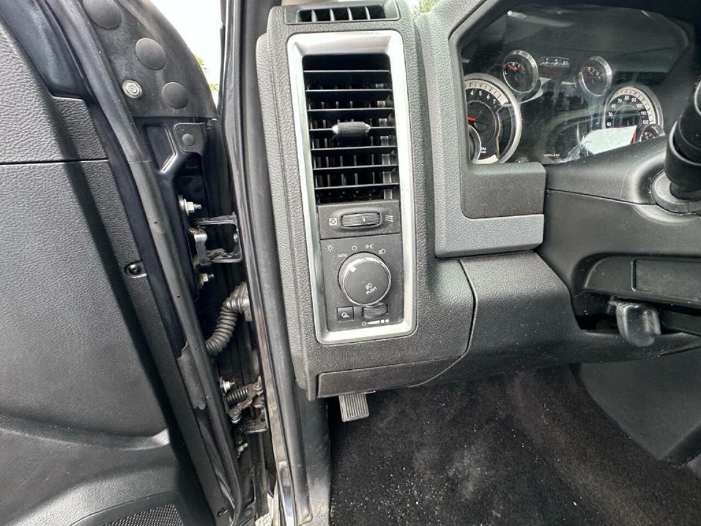 2014 RAM 1500 Image 45