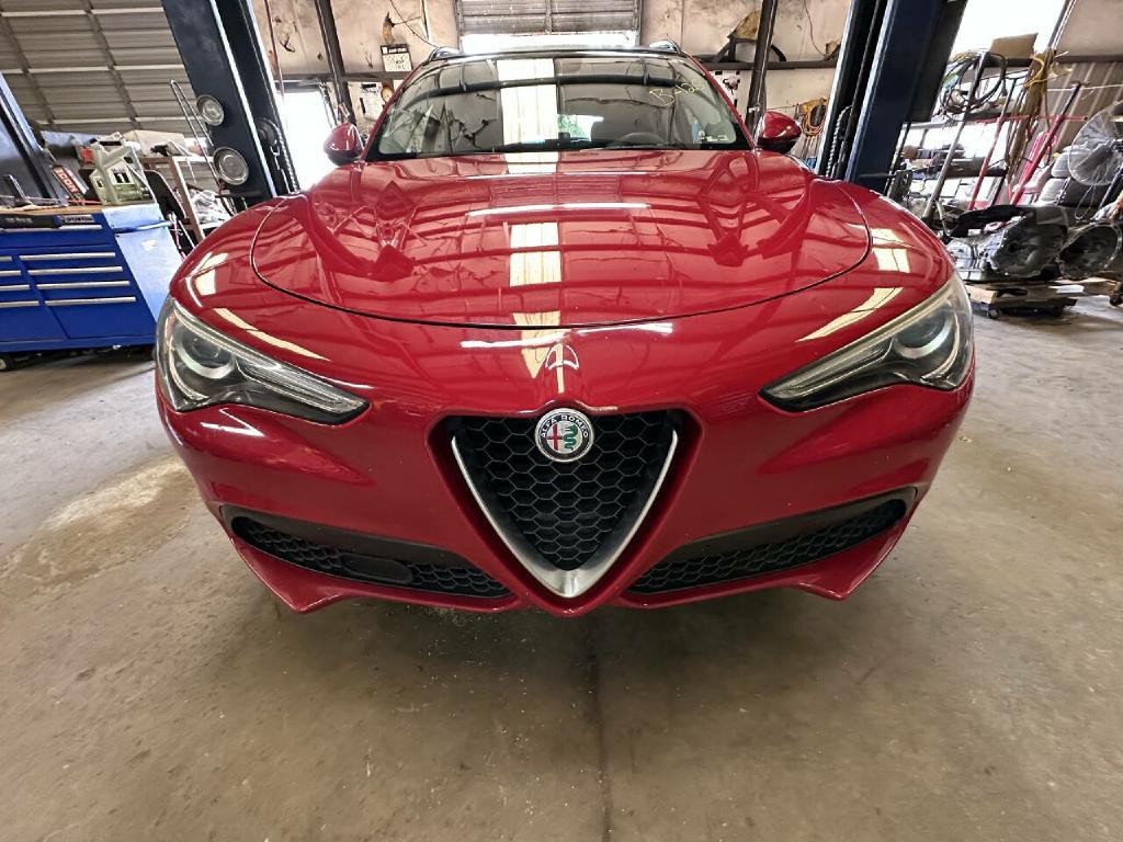 2018 Alfa Romeo Stelvio Image 33