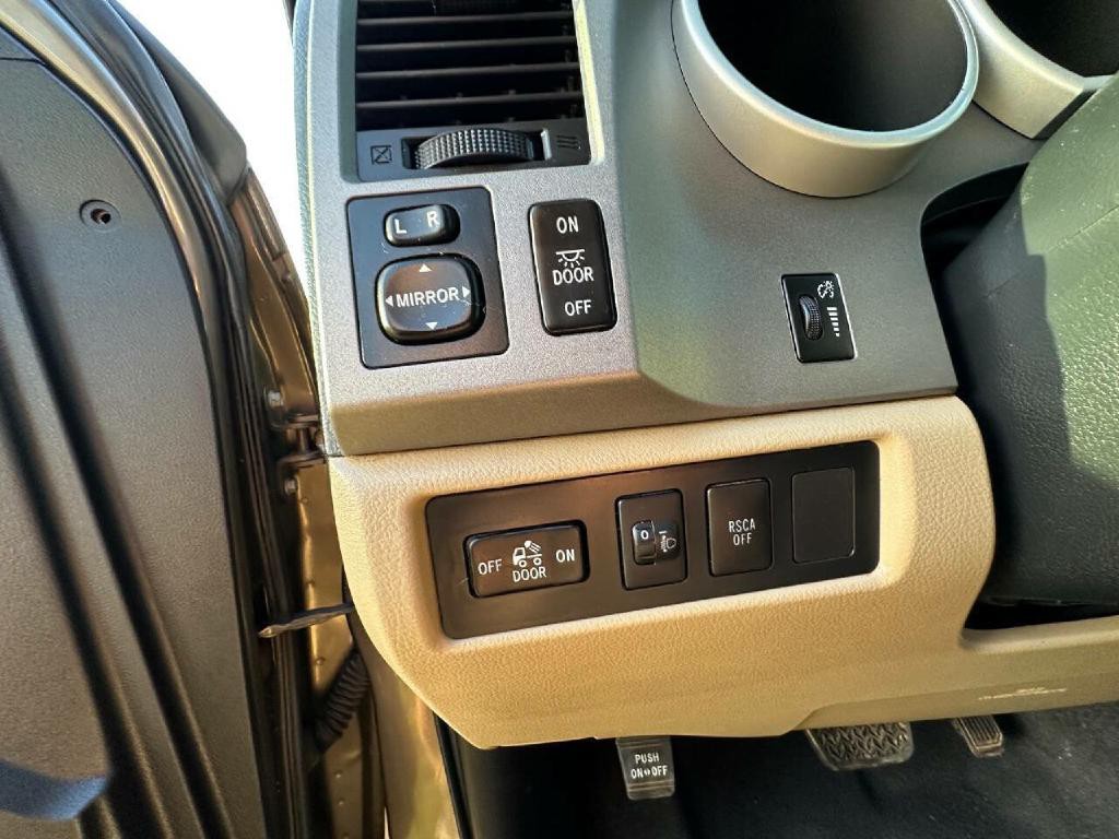 2013 Toyota Tundra Image 14