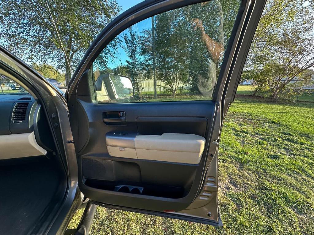 2013 Toyota Tundra Image 24