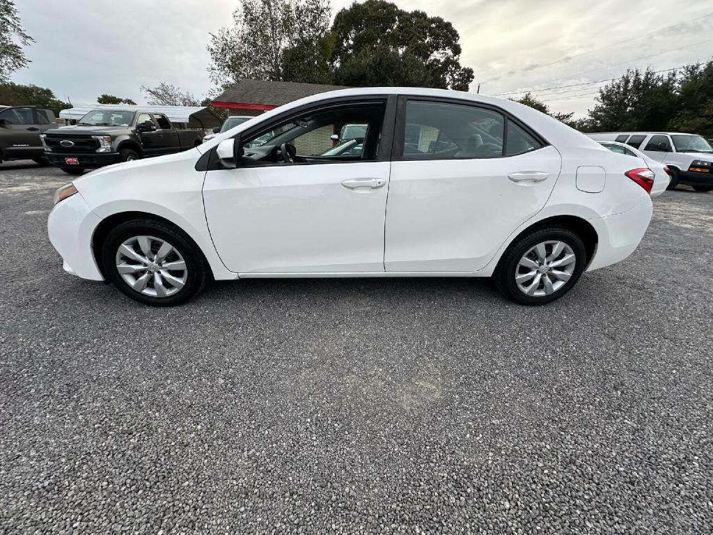 2016 Toyota Corolla Image 1