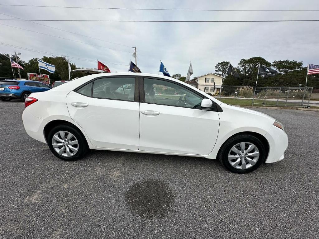 2016 Toyota Corolla Image 2