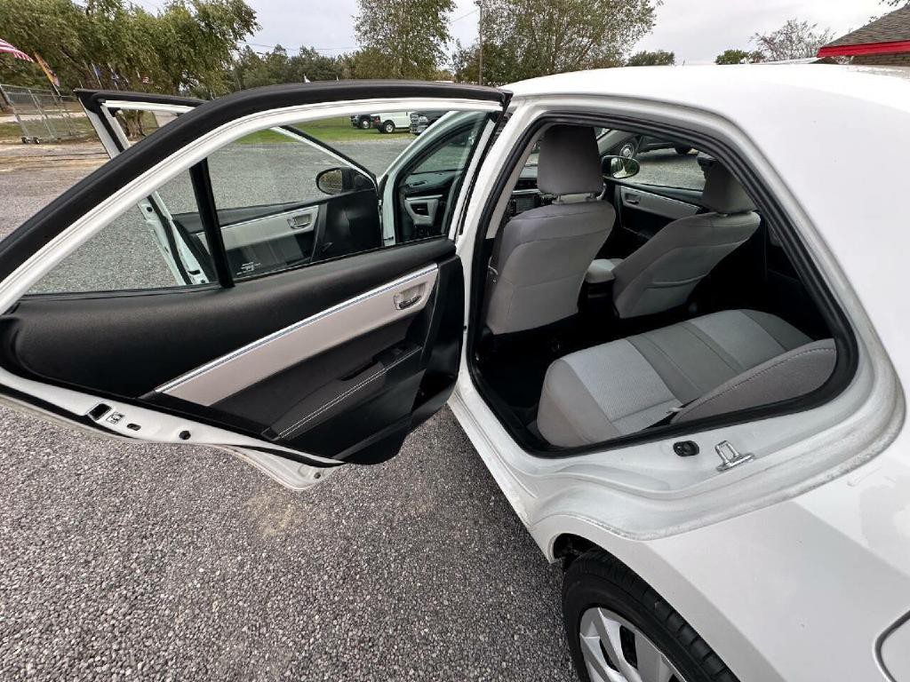 2016 Toyota Corolla Image 7