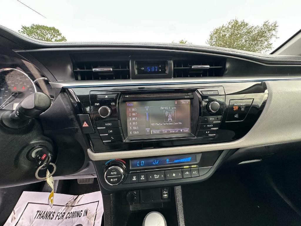 2016 Toyota Corolla Image 34