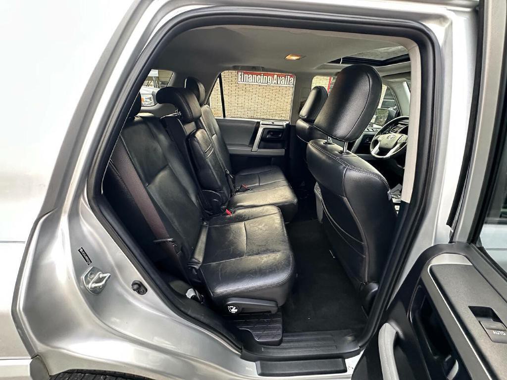 2011 Toyota 4Runner Image 12