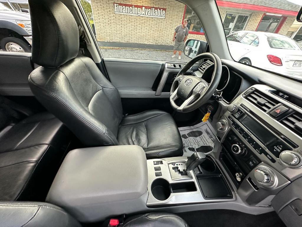 2011 Toyota 4Runner Image 16