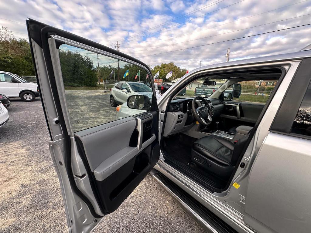 2011 Toyota 4Runner Image 27