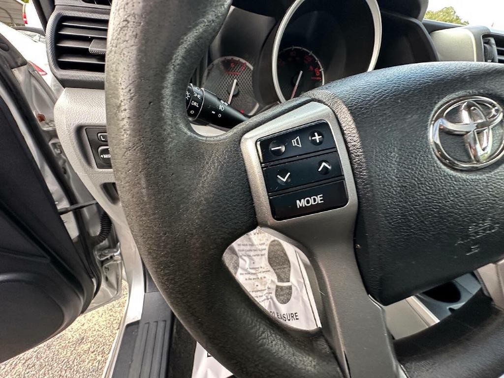 2011 Toyota 4Runner Image 30