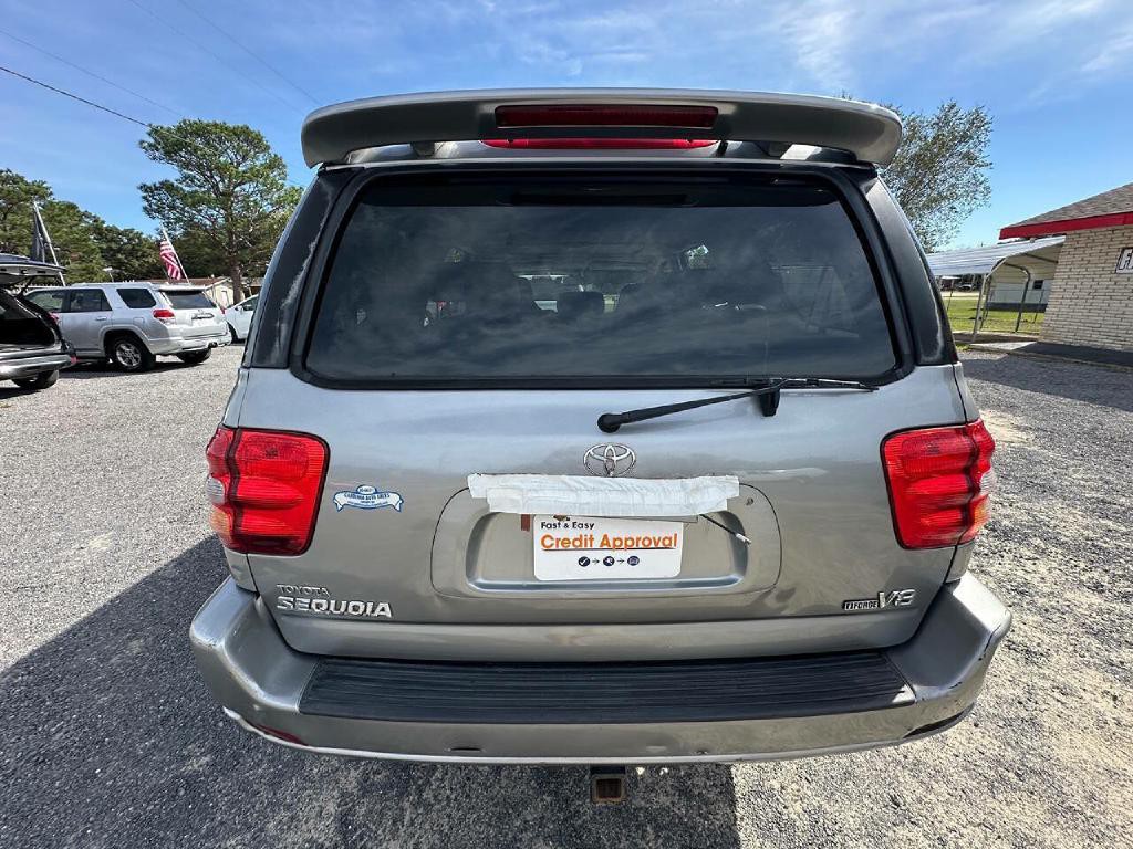 2003 Toyota Sequoia Image 4