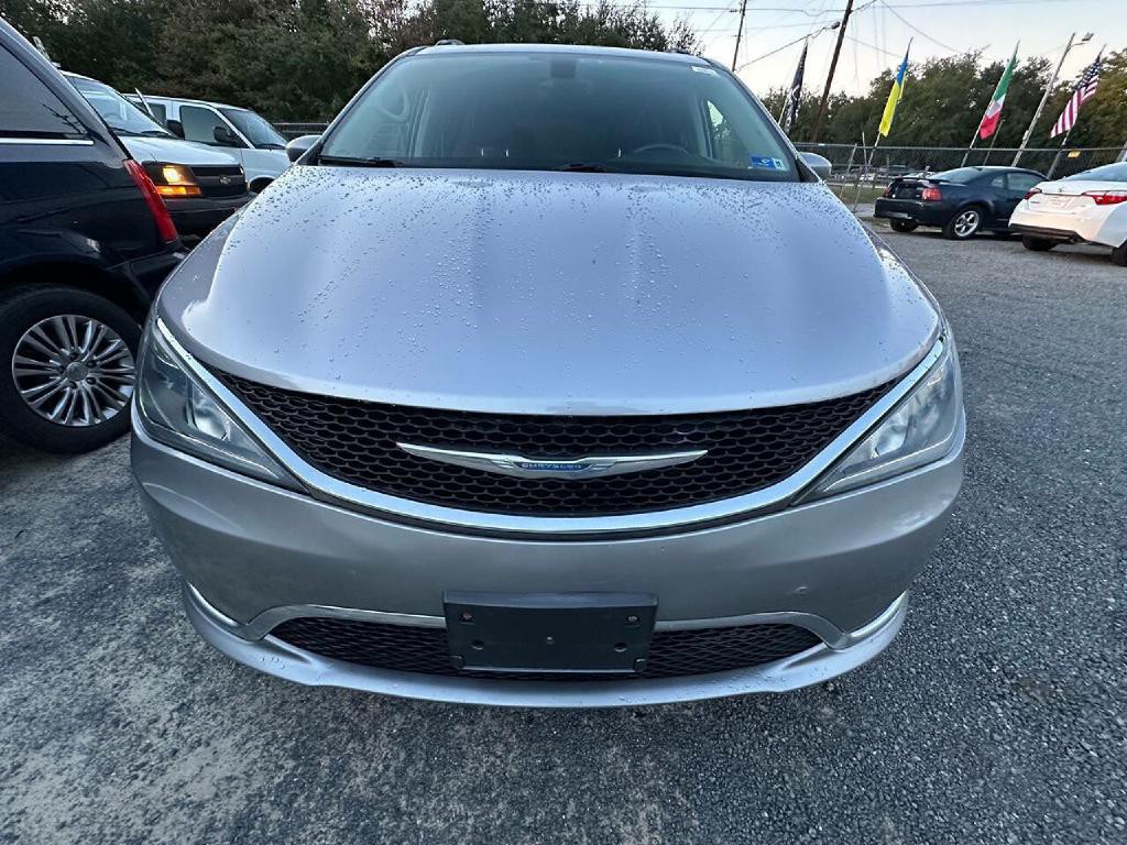 2017 Chrysler Pacifica Image 20