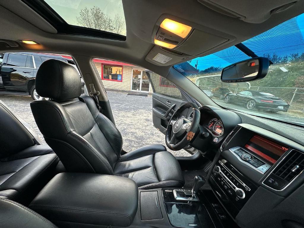 2010 Nissan Maxima Image 3