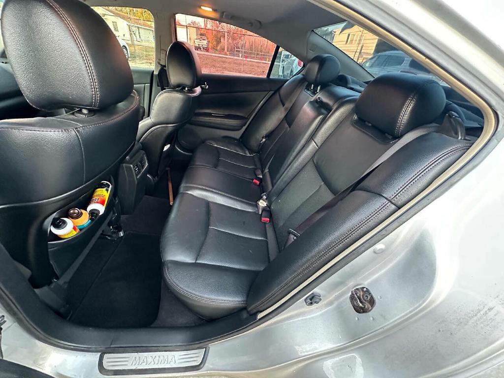 2010 Nissan Maxima Image 4