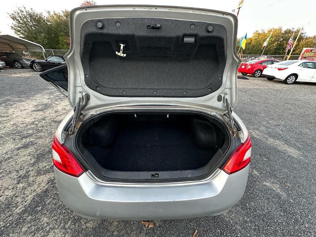 2010 Nissan Maxima Image 11