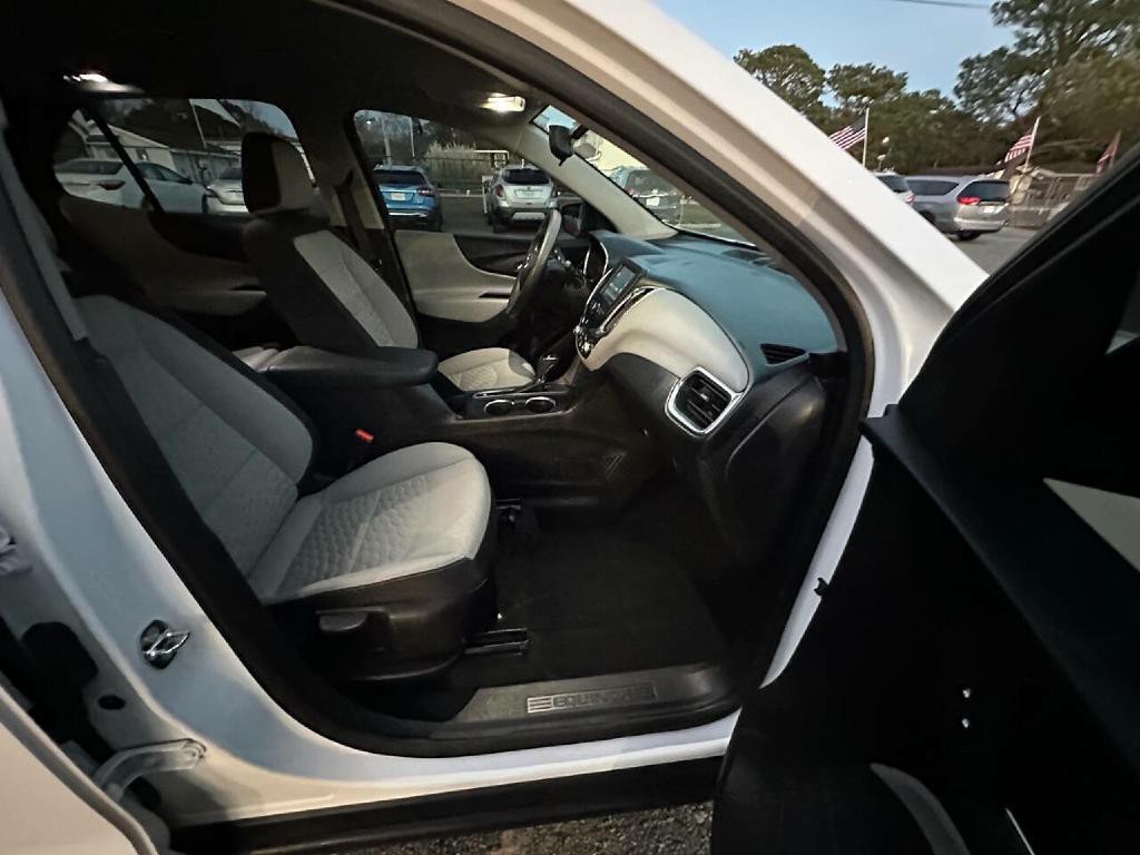 2018 Chevrolet Equinox Image 22