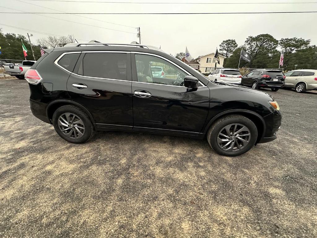 2016 Nissan Rogue Image 2