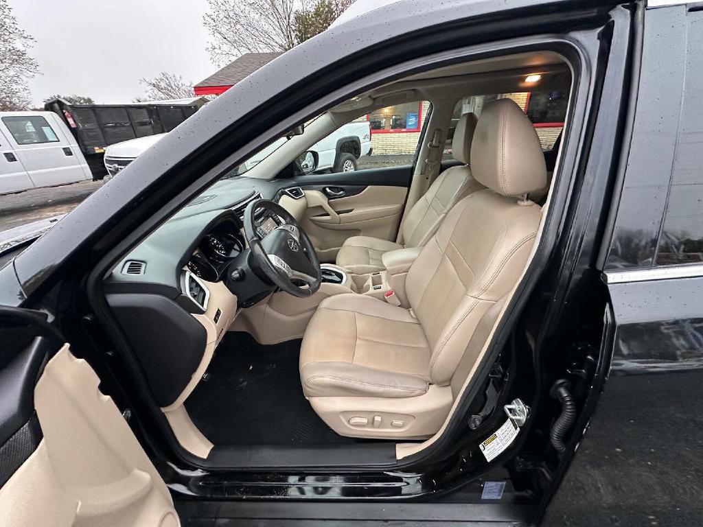 2016 Nissan Rogue Image 3