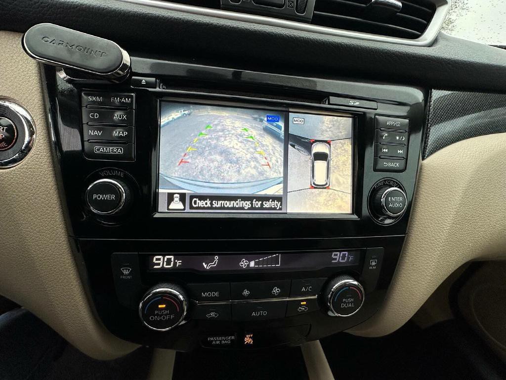 2016 Nissan Rogue Image 11