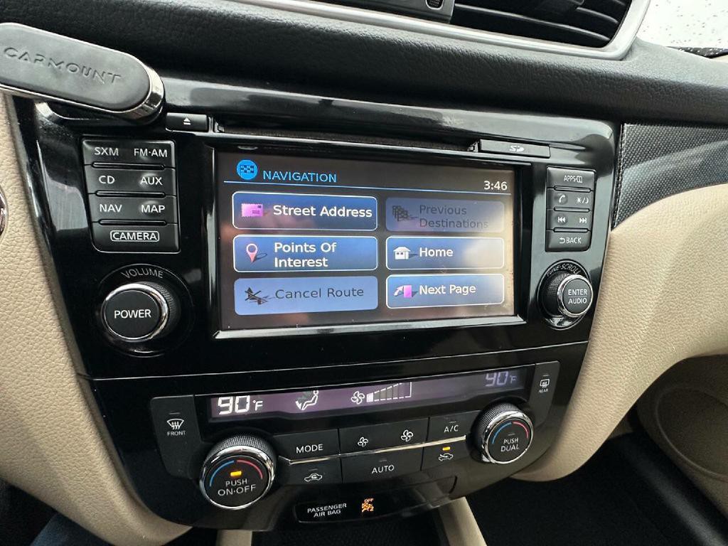 2016 Nissan Rogue Image 17