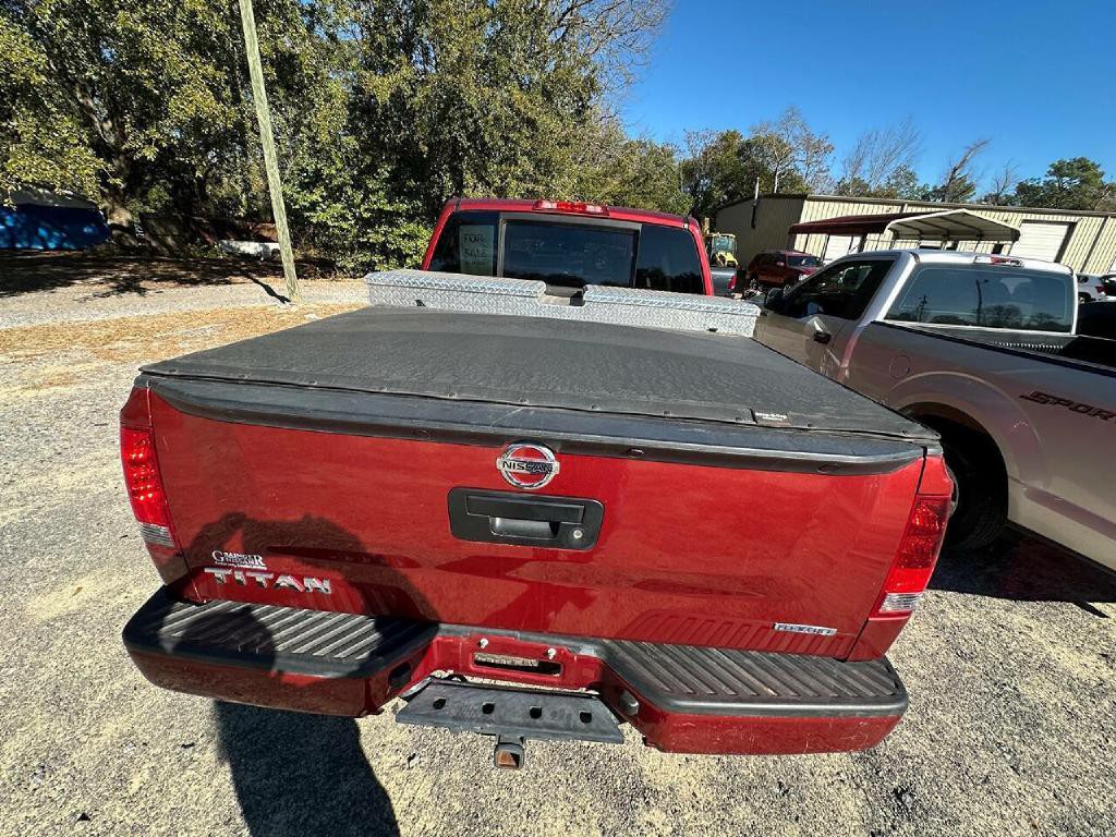 2014 Nissan Titan Image 5