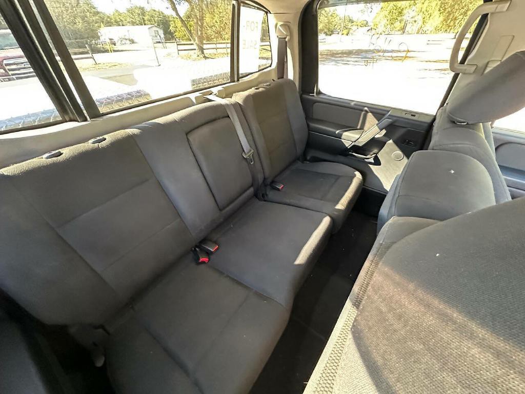 2014 Nissan Titan Image 11