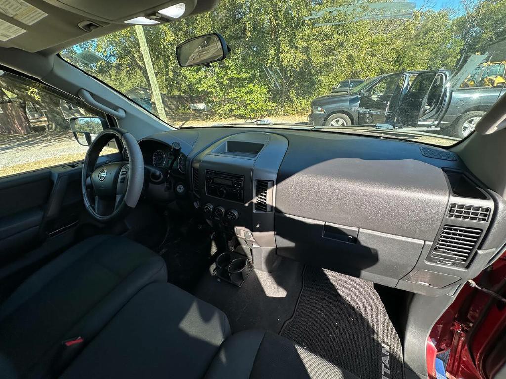2014 Nissan Titan Image 12