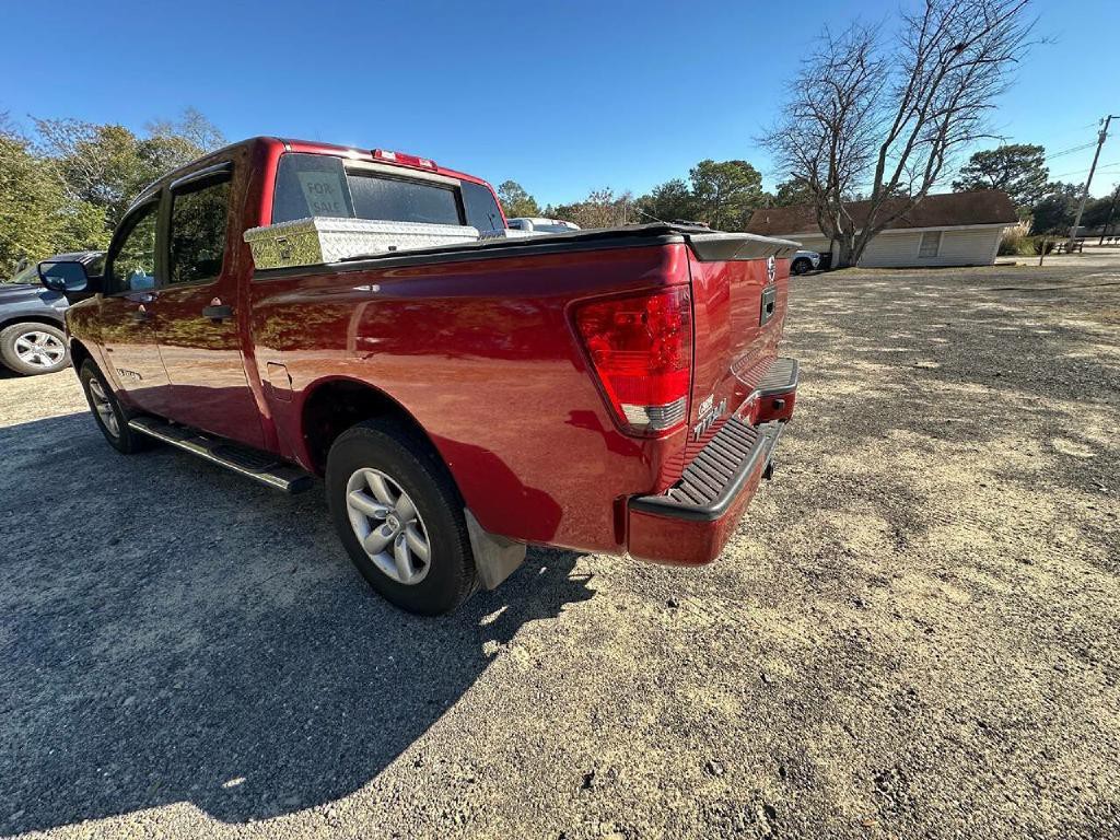 2014 Nissan Titan Image 30