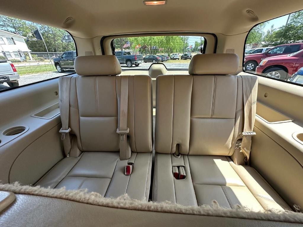 2013 Chevrolet Suburban Image 6
