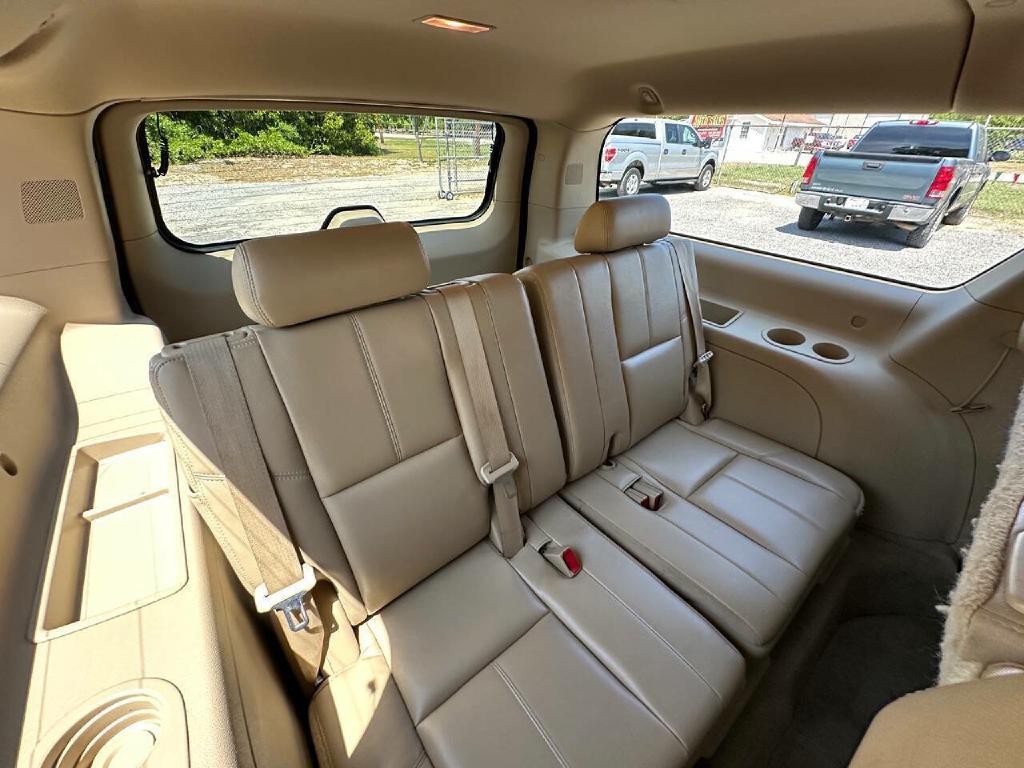 2013 Chevrolet Suburban Image 29