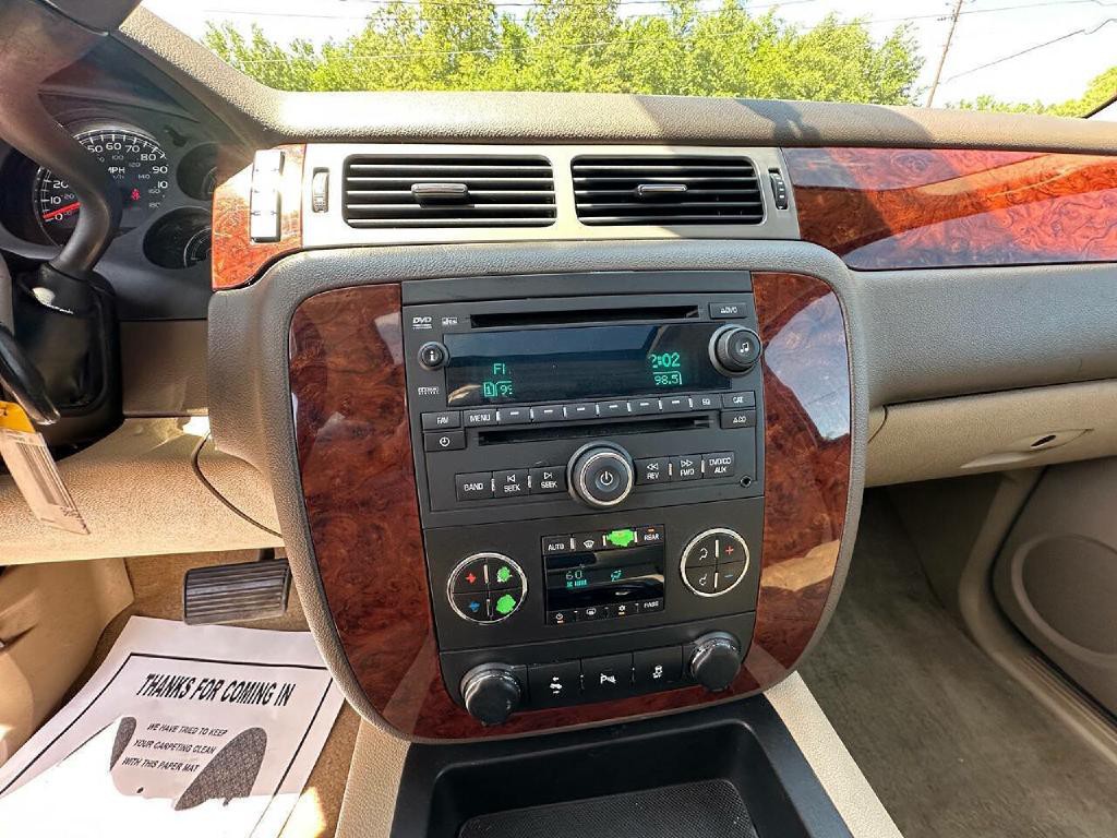 2013 Chevrolet Suburban Image 35
