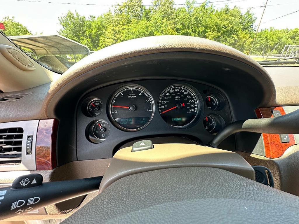 2013 Chevrolet Suburban Image 36