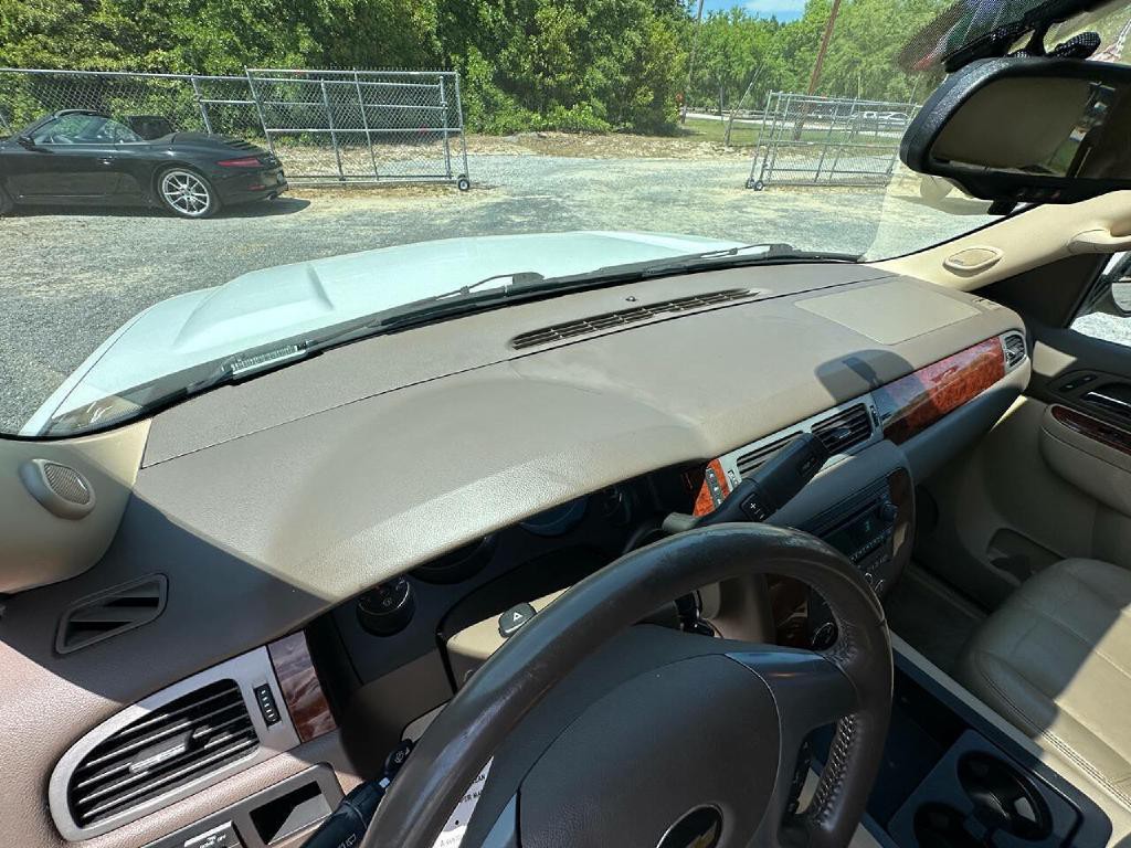 2013 Chevrolet Suburban Image 44