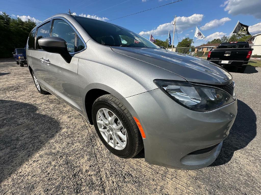 2017 Chrysler Pacifica Image 16