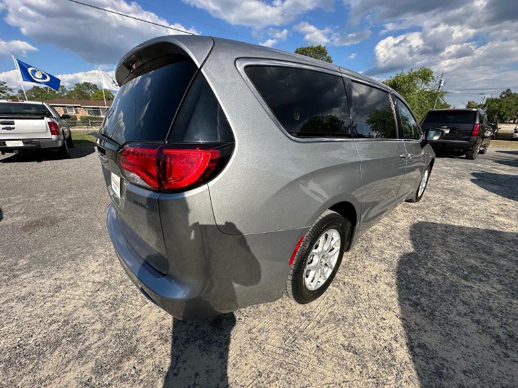 2017 Chrysler Pacifica Image 19