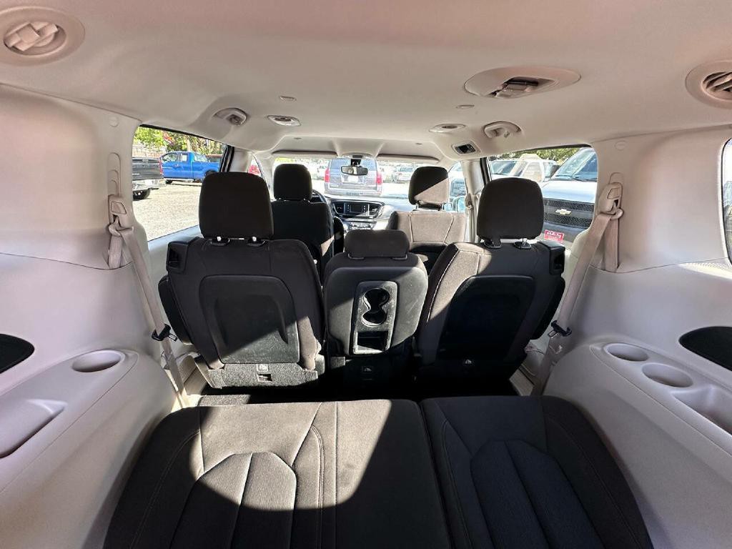 2017 Chrysler Pacifica Image 34
