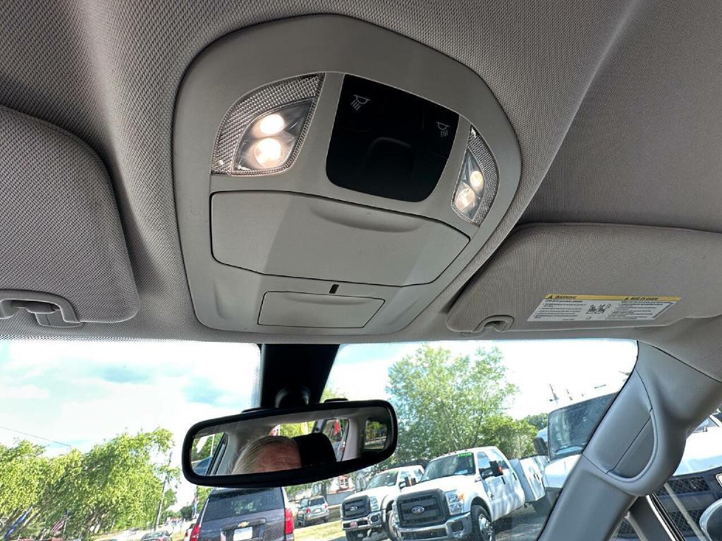 2017 Chrysler Pacifica Image 49