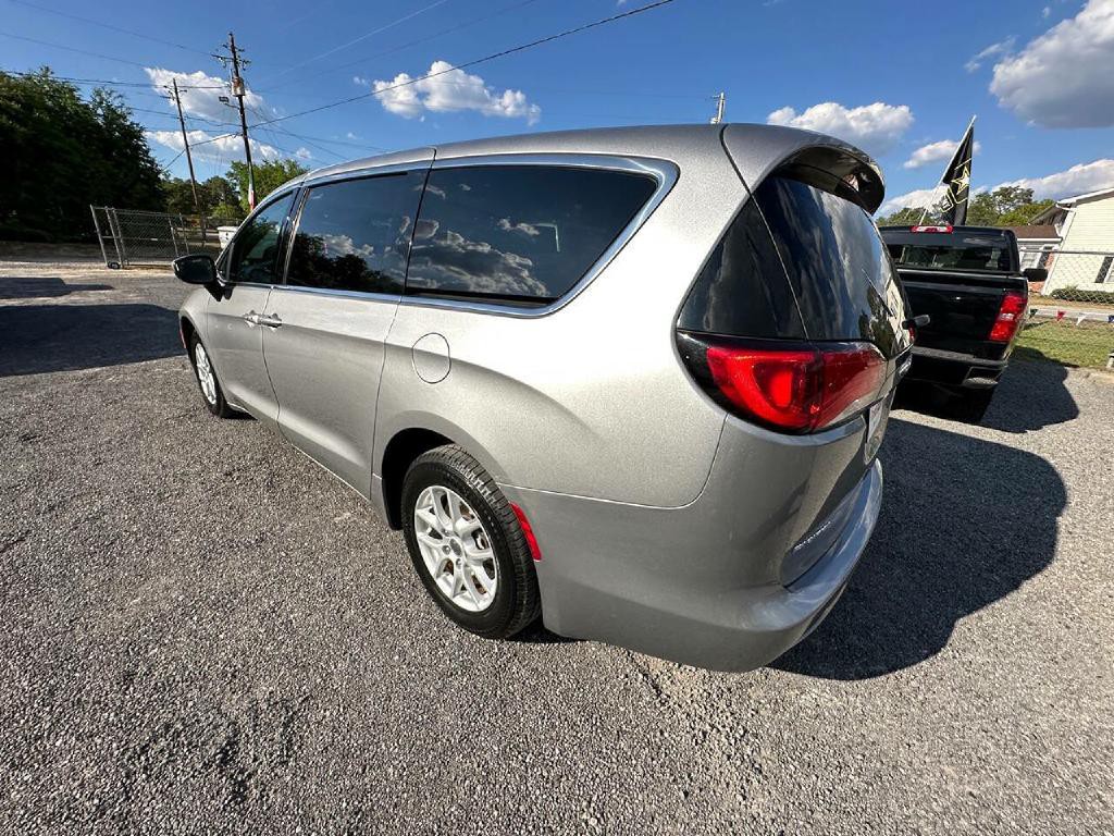 2017 Chrysler Pacifica Image 53