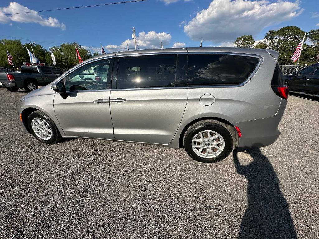 2017 Chrysler Pacifica Image 59