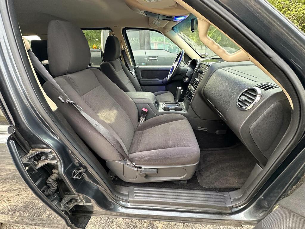 2010 Ford Explorer Image 5