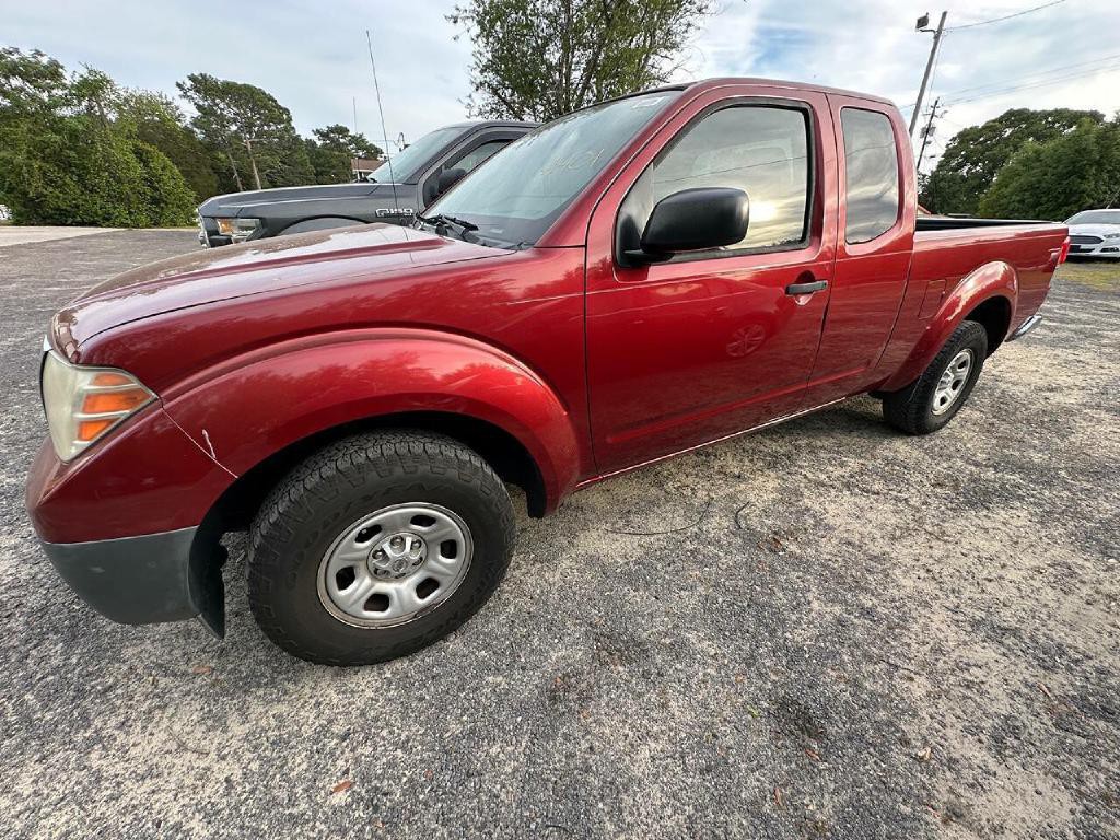2015 Nissan Frontier Image 1