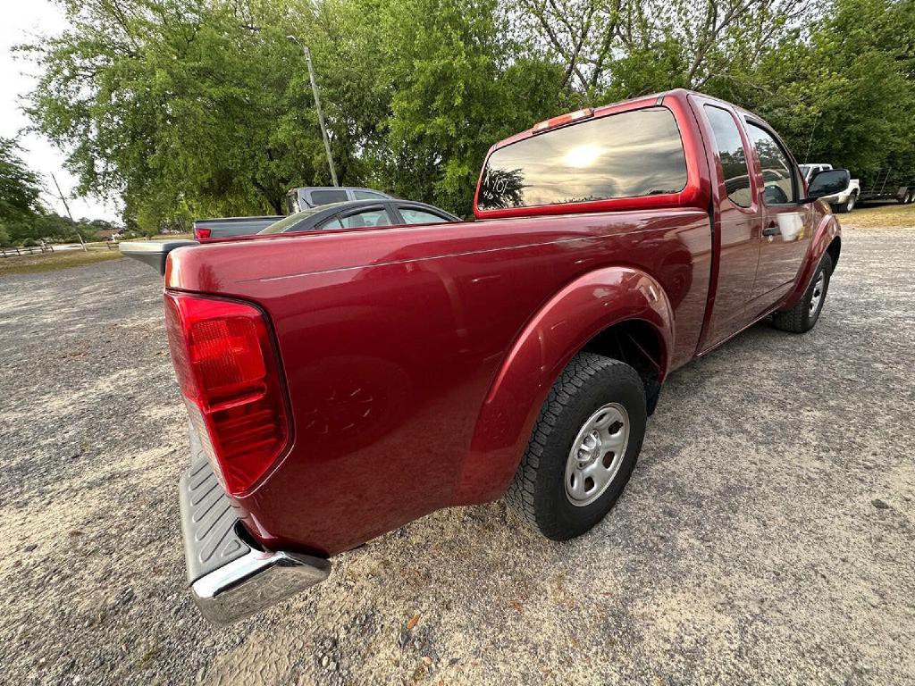 2015 Nissan Frontier Image 4