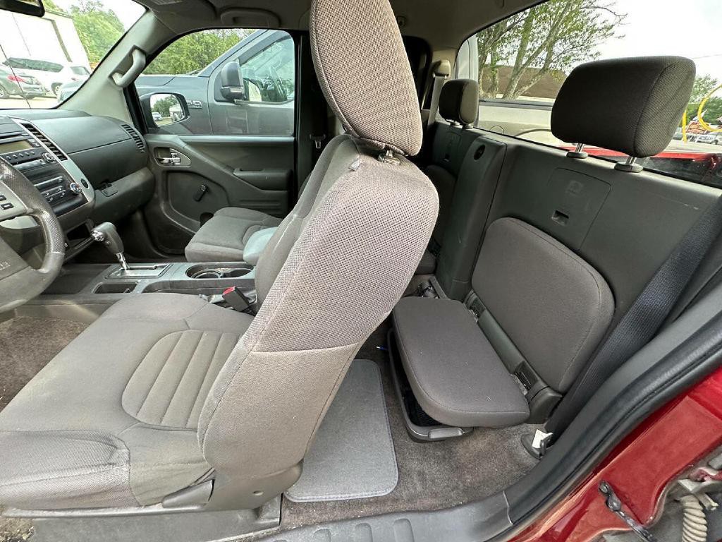 2015 Nissan Frontier Image 7