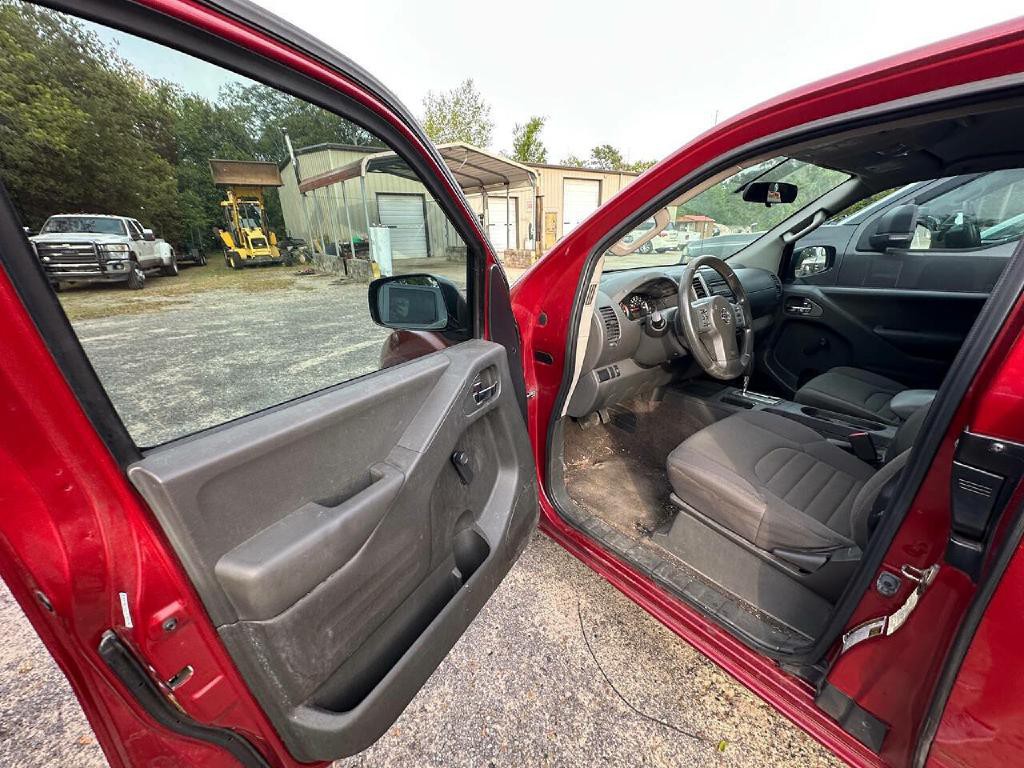 2015 Nissan Frontier Image 8