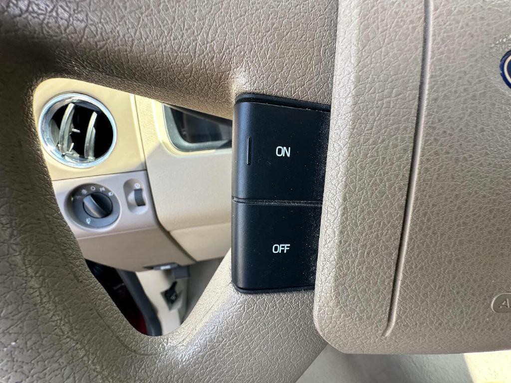 2006 Ford F-150 Image 38