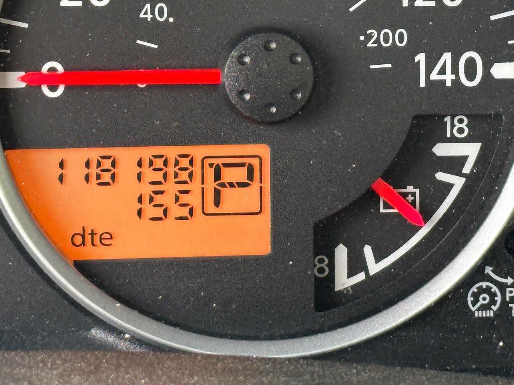 2008 Nissan Frontier Image 5